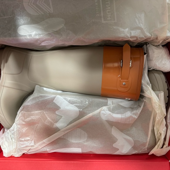 Hunter Boots - Picture 2 of 3